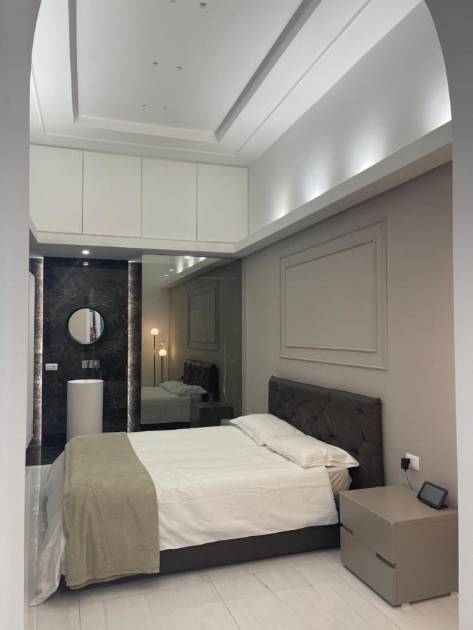 Gravina 5 Apartment Наполи Екстериор снимка