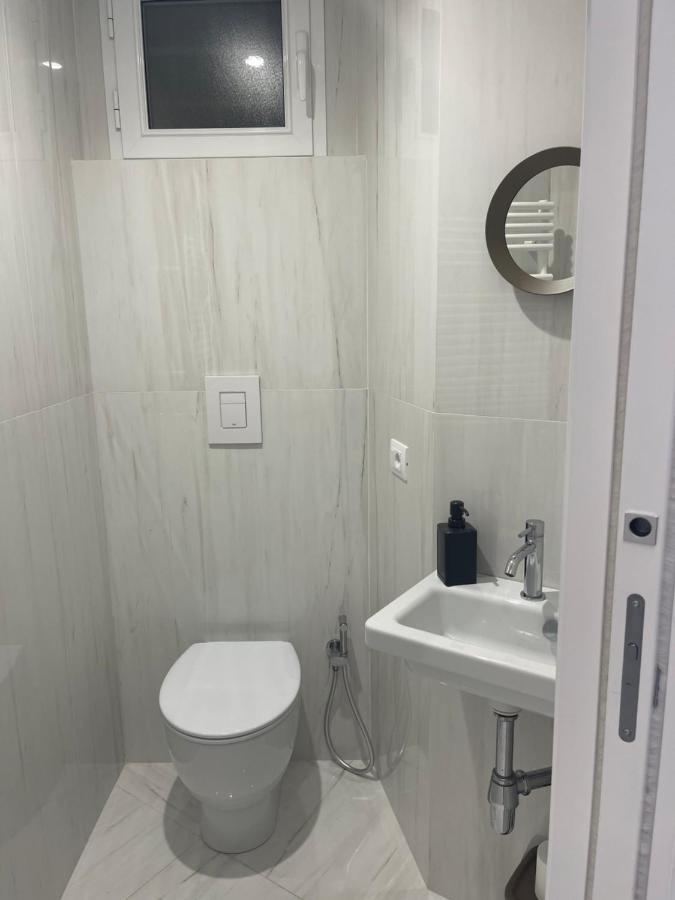 Gravina 5 Apartment Наполи Екстериор снимка