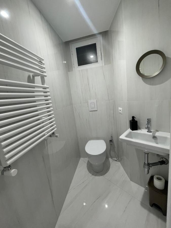 Gravina 5 Apartment Наполи Екстериор снимка